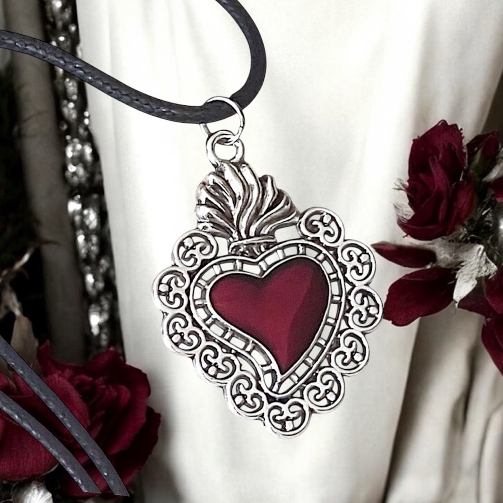 5 For $25💫Alternative Silver Filigree Red Heart Pendant